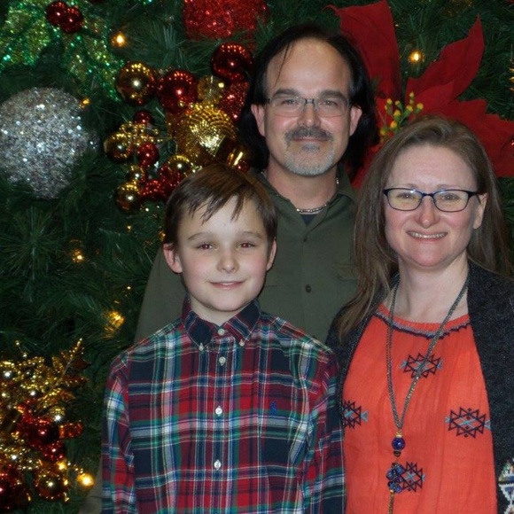 Meet your Posher, Anna & Jerimy - BattyBargains - Picture 5 of 9